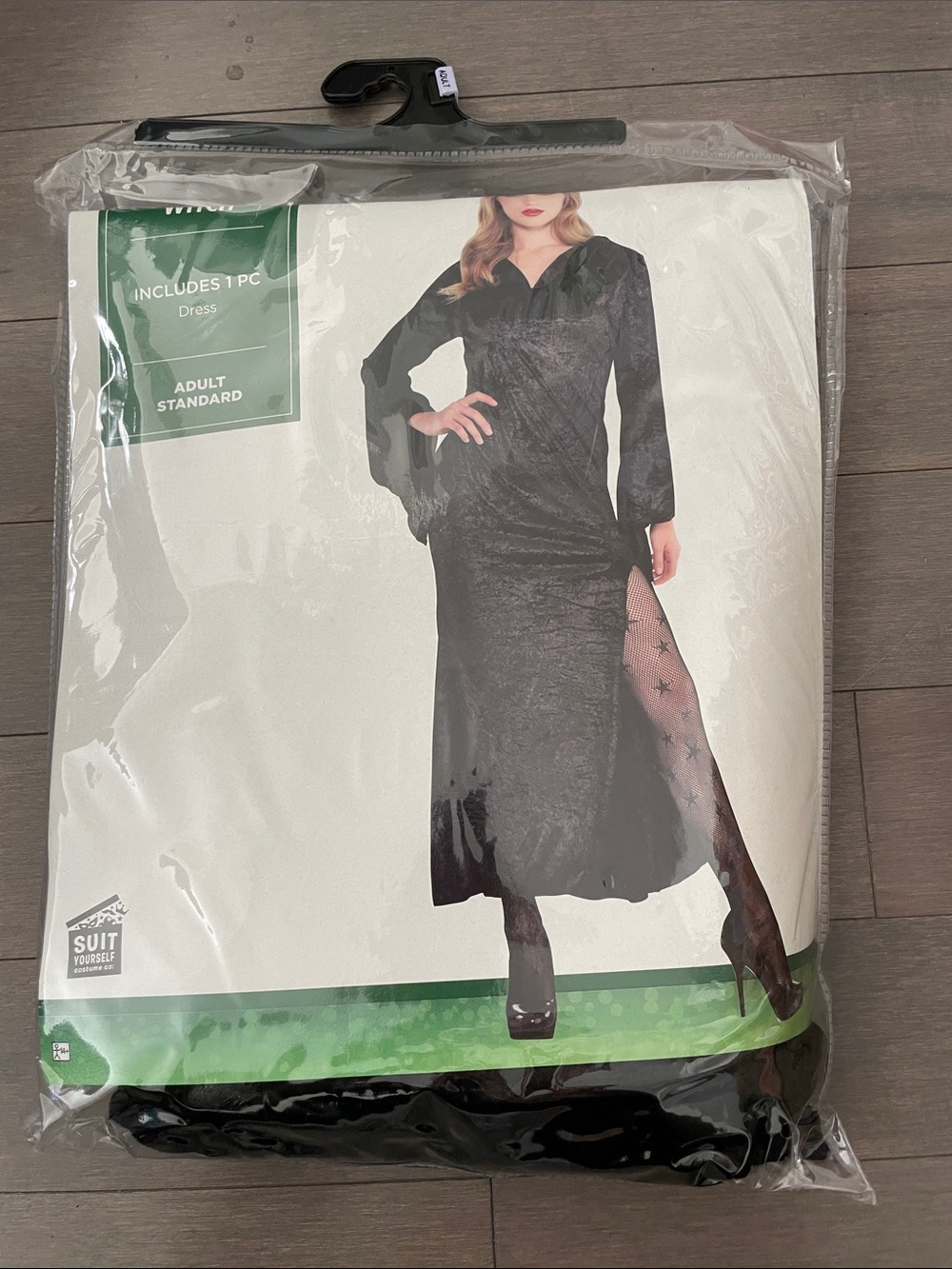 Black long sleeved dress hallowen
